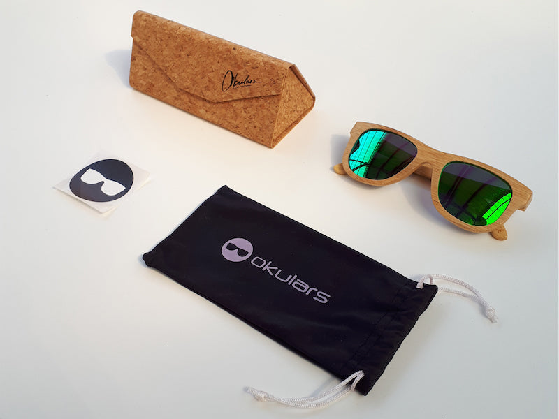 Occhiali da sole marroni in legno di bambù con lenti fumè | Disponibile Occhiali da sole marroni in legno di bambù con lenti fumè | Disponibile